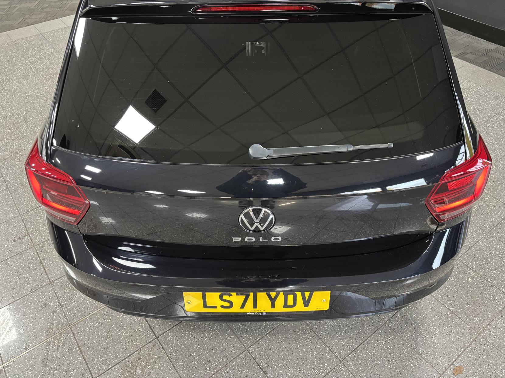 Volkswagen Polo 1.0 TSI Active Hatchback 5dr Petrol DSG Euro 6 (s/s) (95 ps)