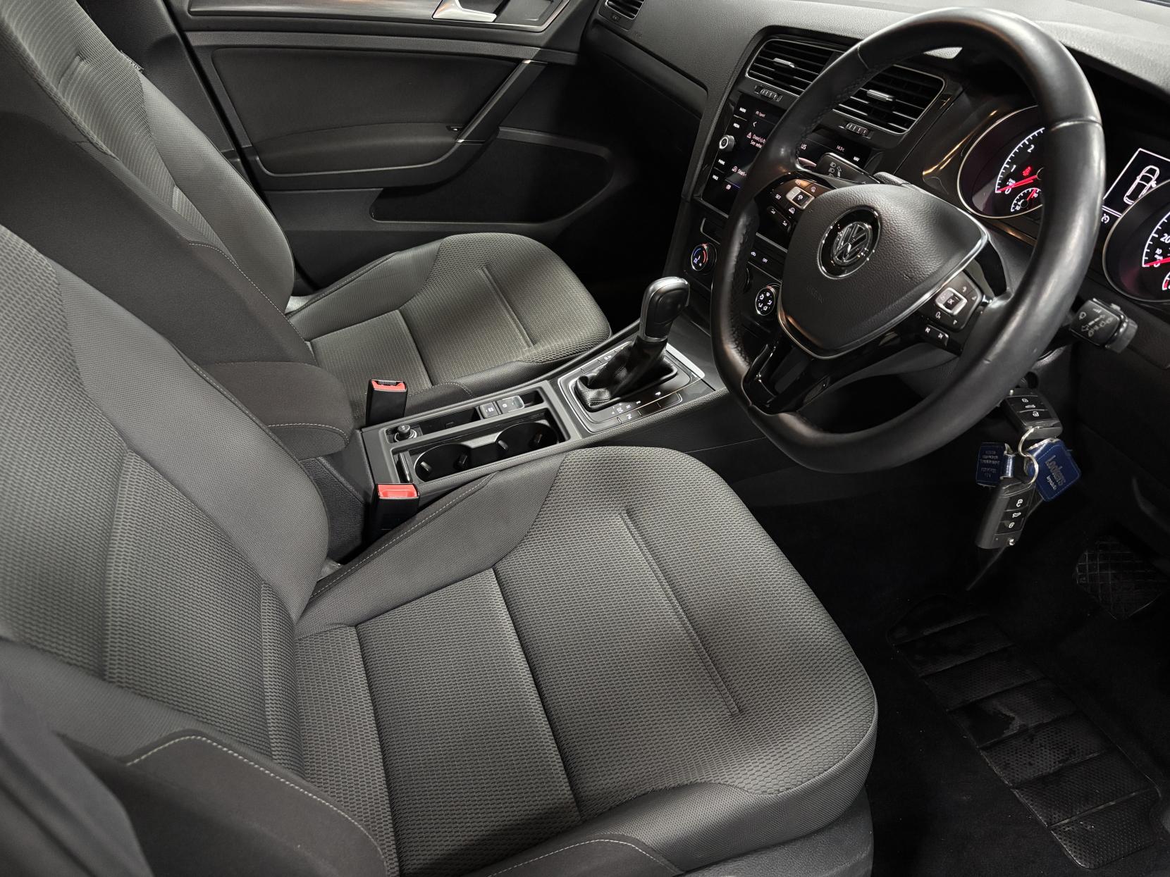 Volkswagen Golf 1.4 TSI SE Nav Hatchback 5dr Petrol DSG Euro 6 (s/s) (125 ps)