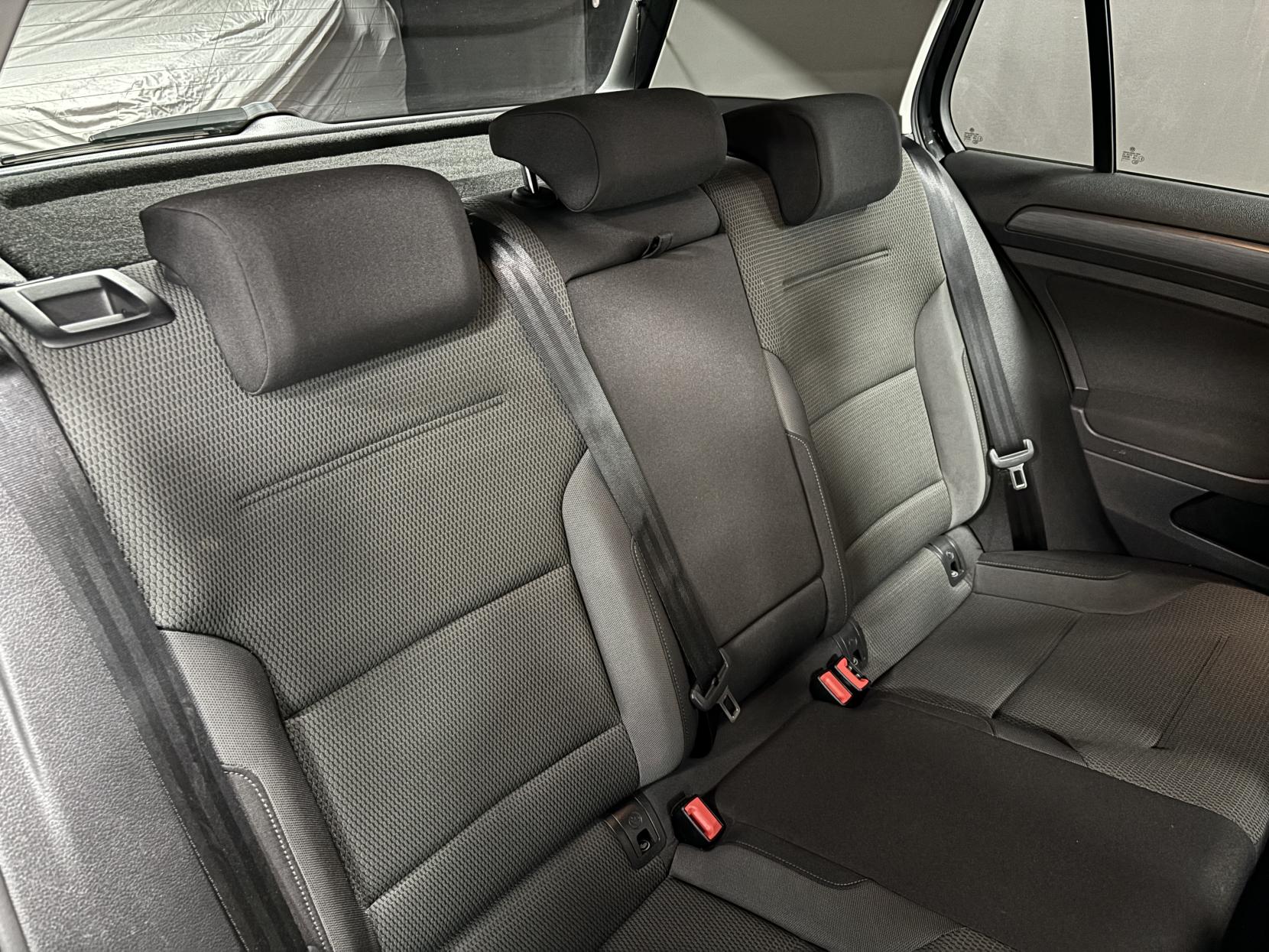 Volkswagen Golf 1.4 TSI SE Nav Hatchback 5dr Petrol DSG Euro 6 (s/s) (125 ps)