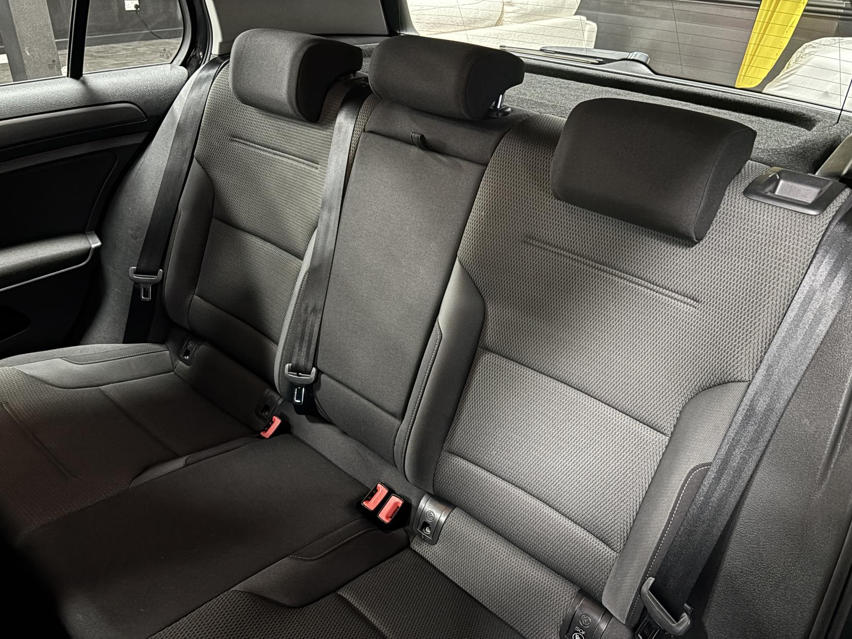 Volkswagen Golf 1.4 TSI SE Nav Hatchback 5dr Petrol DSG Euro 6 (s/s) (125 ps)