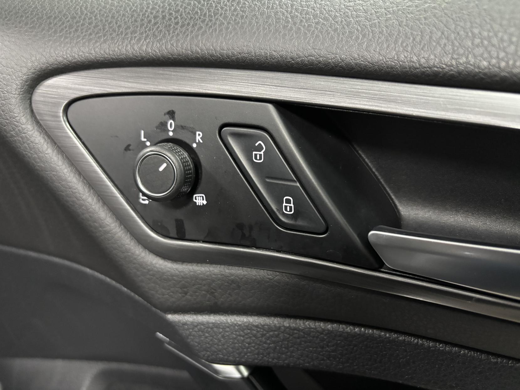 Volkswagen Golf 1.4 TSI SE Nav Hatchback 5dr Petrol DSG Euro 6 (s/s) (125 ps)