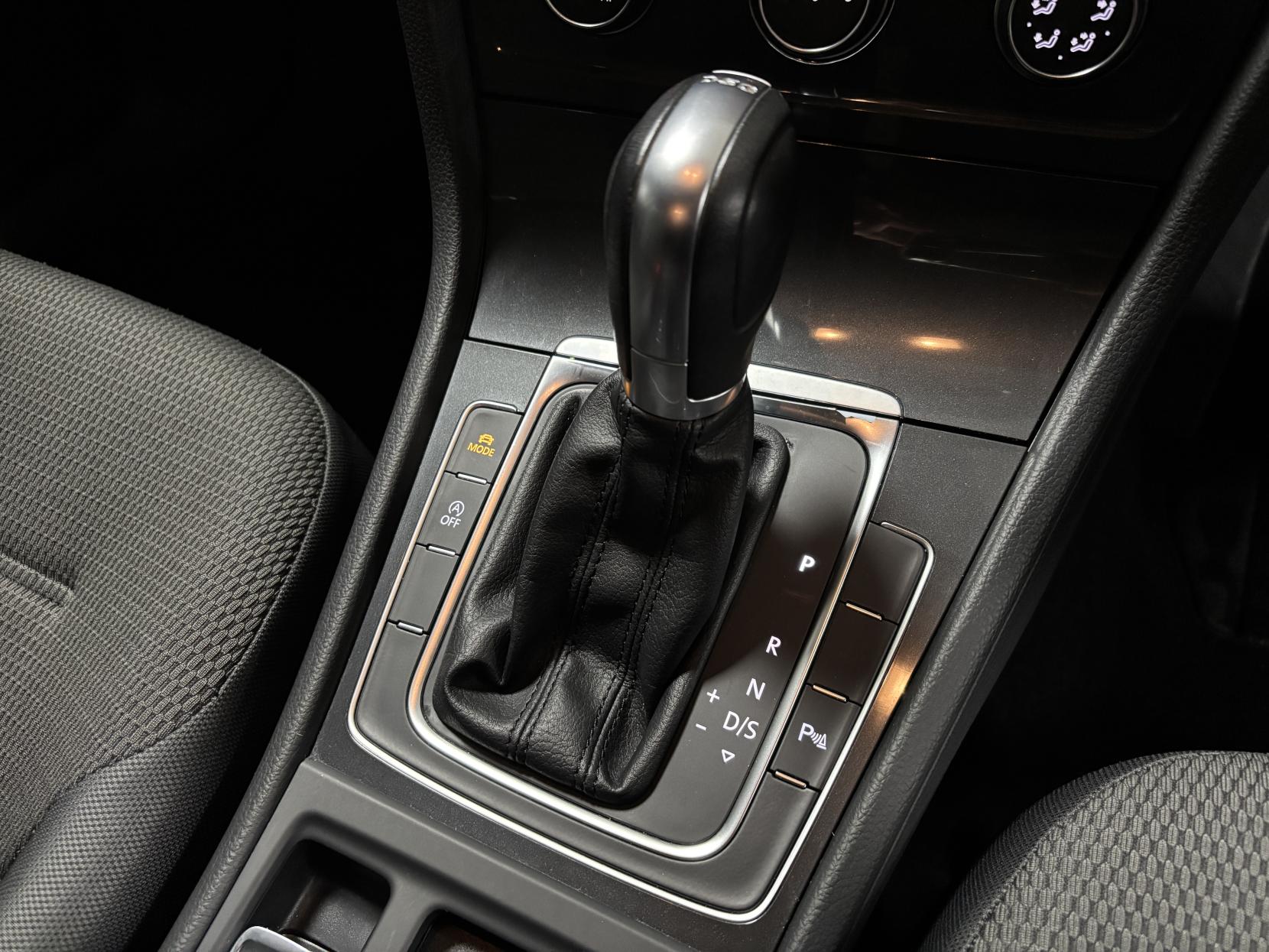 Volkswagen Golf 1.4 TSI SE Nav Hatchback 5dr Petrol DSG Euro 6 (s/s) (125 ps)