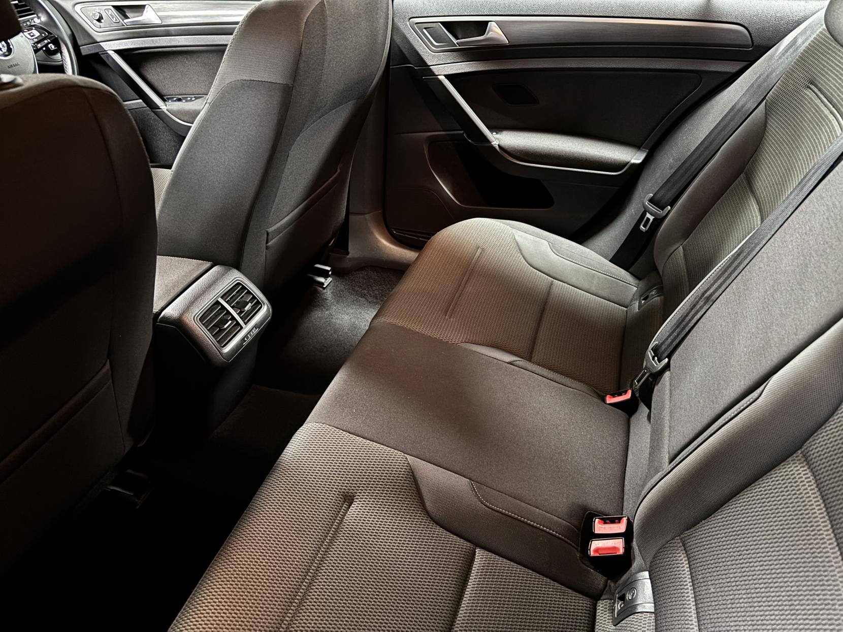 Volkswagen Golf 1.4 TSI SE Nav Hatchback 5dr Petrol DSG Euro 6 (s/s) (125 ps)