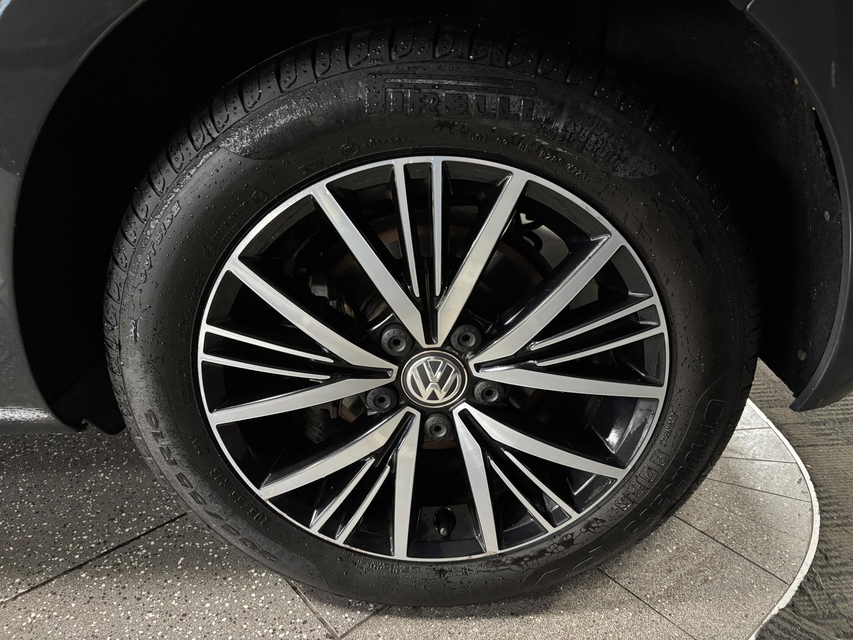 Volkswagen Golf 1.4 TSI SE Nav Hatchback 5dr Petrol DSG Euro 6 (s/s) (125 ps)