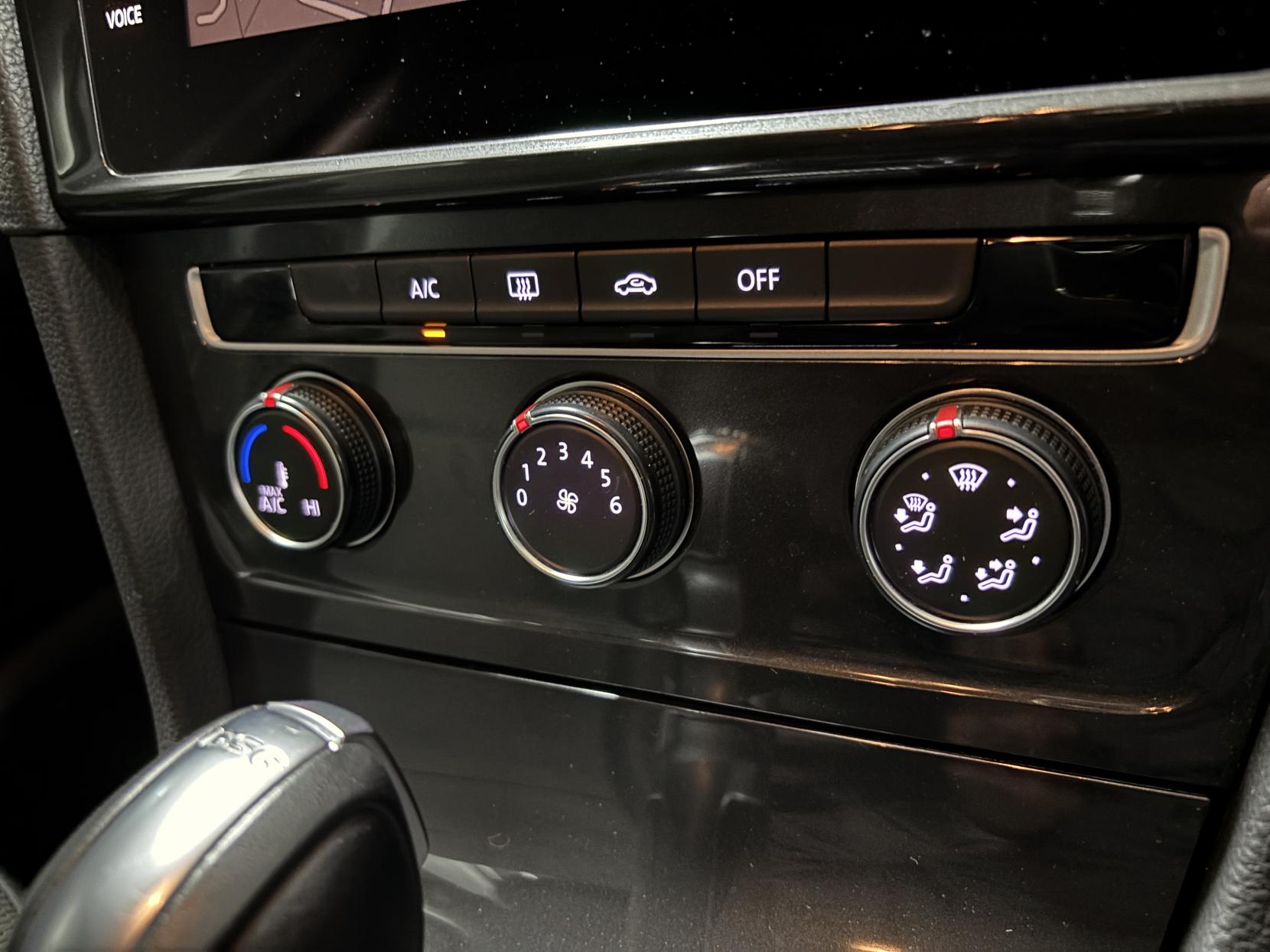 Volkswagen Golf 1.4 TSI SE Nav Hatchback 5dr Petrol DSG Euro 6 (s/s) (125 ps)