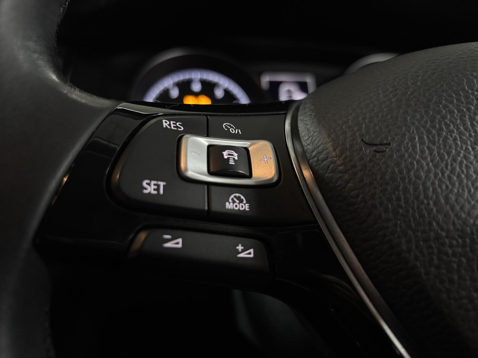 Volkswagen Golf 1.4 TSI SE Nav Hatchback 5dr Petrol DSG Euro 6 (s/s) (125 ps)