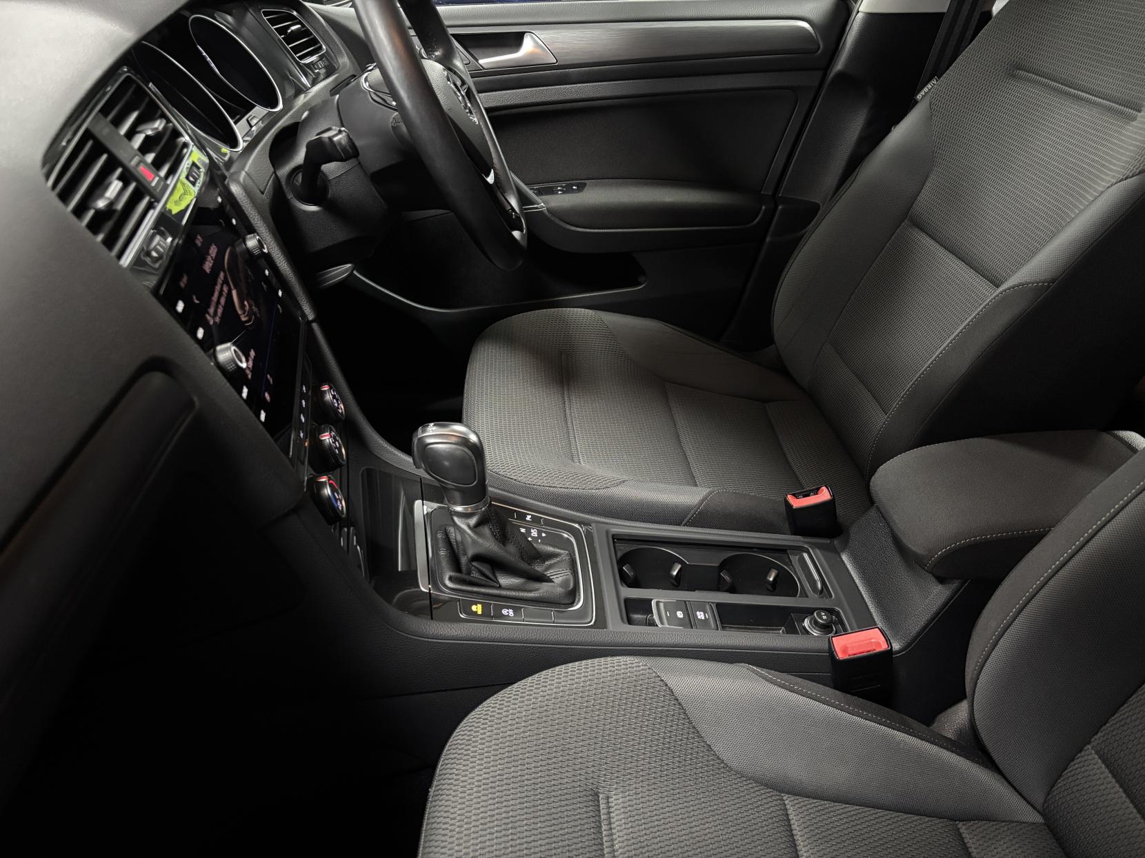 Volkswagen Golf 1.4 TSI SE Nav Hatchback 5dr Petrol DSG Euro 6 (s/s) (125 ps)