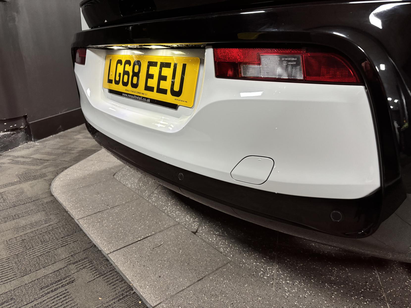 BMW i3 33kWh Hatchback 5dr Electric Auto (170 ps)