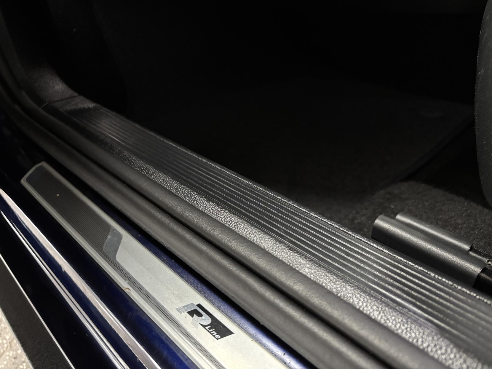 Volkswagen T-Roc 1.5 TSI GPF EVO R-Line SUV 5dr Petrol DSG Euro 6 (s/s) (150 ps)