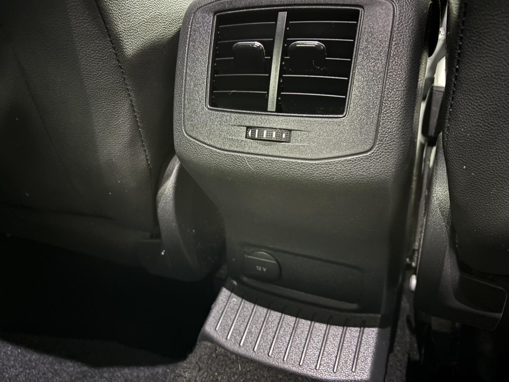 Volkswagen T-Roc 1.5 TSI GPF EVO R-Line SUV 5dr Petrol DSG Euro 6 (s/s) (150 ps)