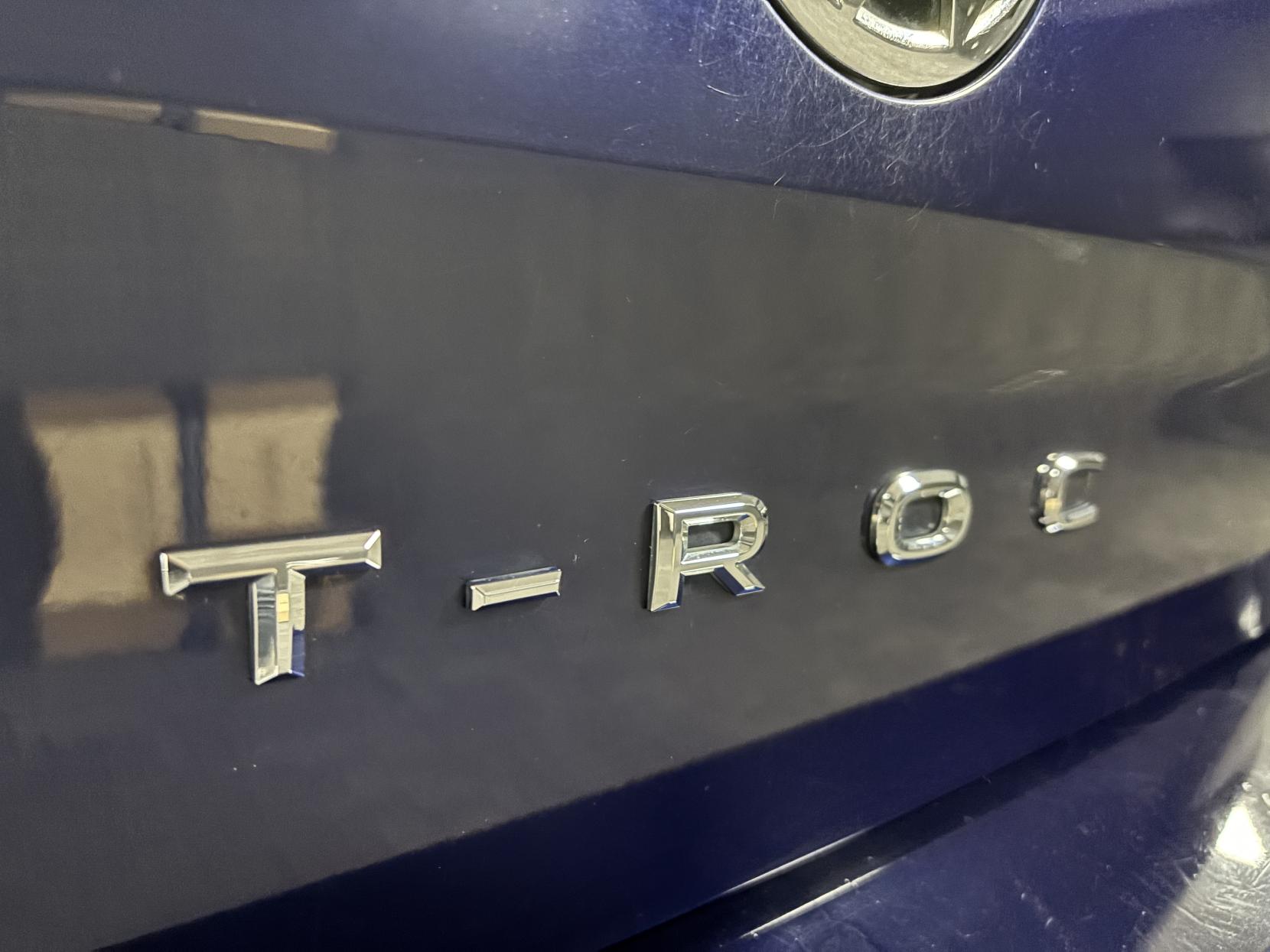 Volkswagen T-Roc 1.5 TSI GPF EVO R-Line SUV 5dr Petrol DSG Euro 6 (s/s) (150 ps)