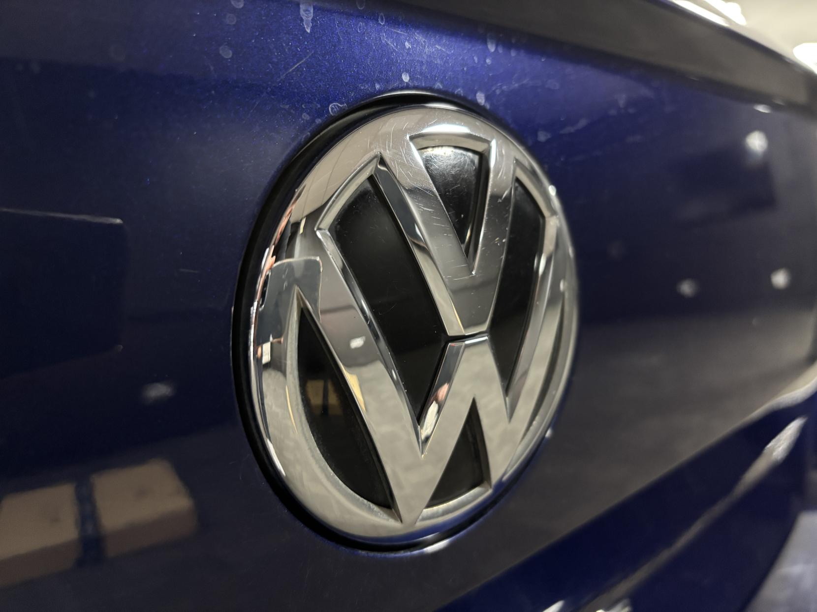 Volkswagen T-Roc 1.5 TSI GPF EVO R-Line SUV 5dr Petrol DSG Euro 6 (s/s) (150 ps)