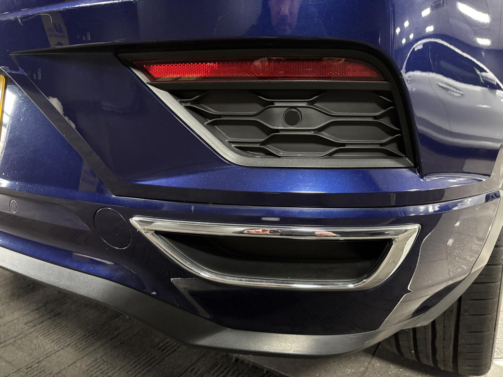 Volkswagen T-Roc 1.5 TSI GPF EVO R-Line SUV 5dr Petrol DSG Euro 6 (s/s) (150 ps)